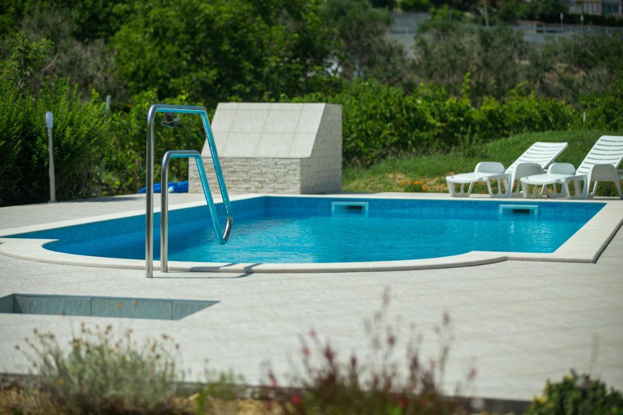 Apartments Renata Banjol Exterior foto